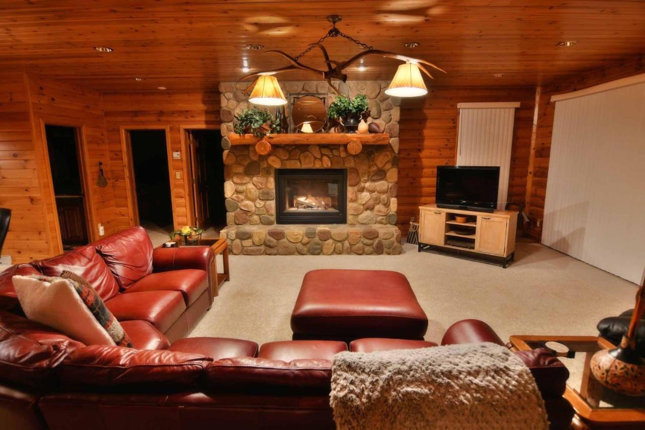 Majestic Moose Lodge Home Cable Esterno foto